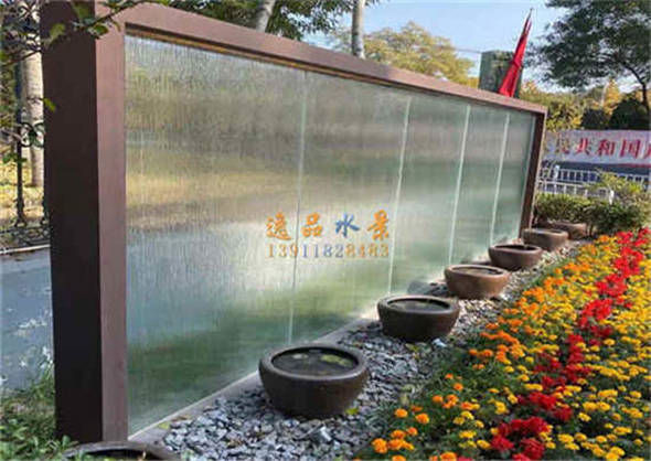 玻璃水幕墙室外节日流水墙