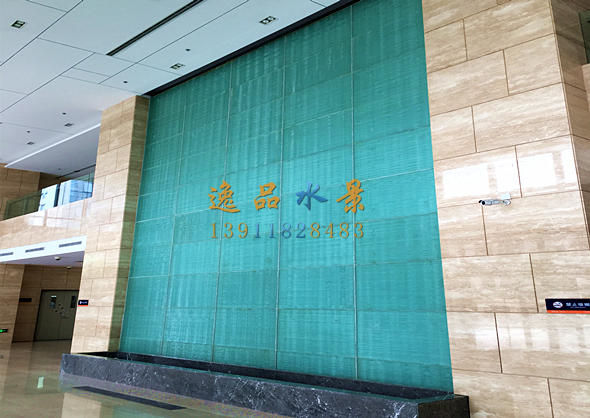 艺术玻璃流水墙